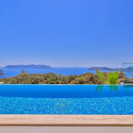 Sky Line - Private Pool - Panoramic Sea View فيلة